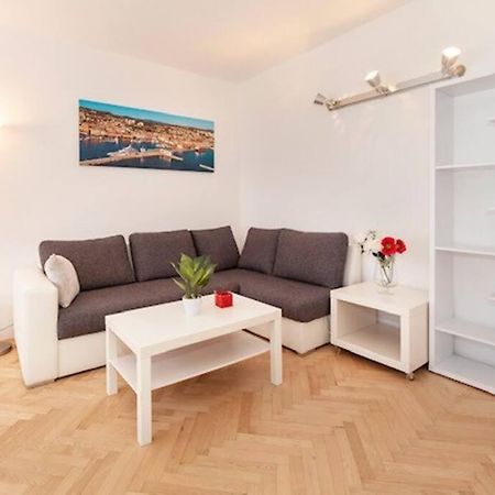 Sea City View W/ 2Bd 1Bt Free Street Parking Rijeka Exterior photo