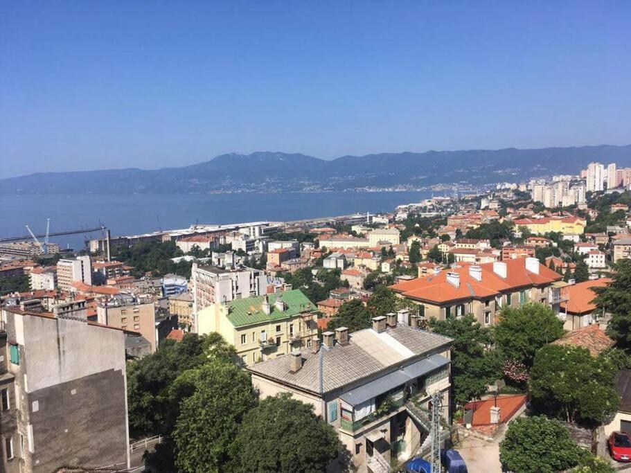 Sea City View W/ 2Bd 1Bt Free Street Parking Rijeka Exterior photo